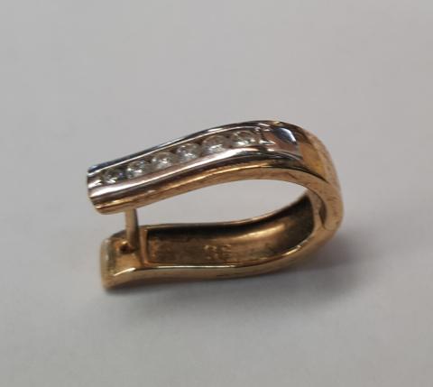 earring